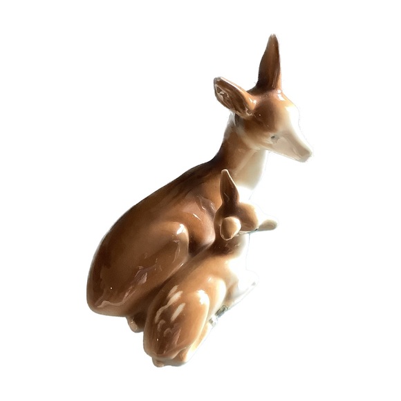 Vintage porcelain deer and fawn figurine germany no damage - Picture 2 of 4